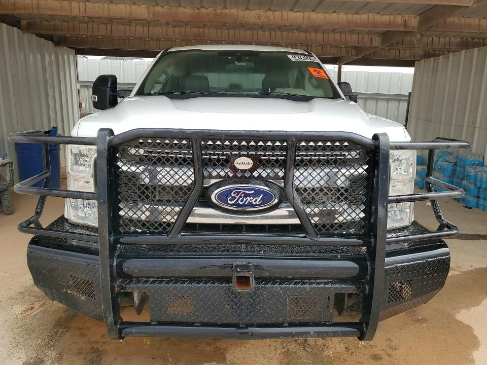46242616 :رقم المزاد ، 1FT8W3BT0NED77464 vin ، 2022 Ford F350 مزاد بيع