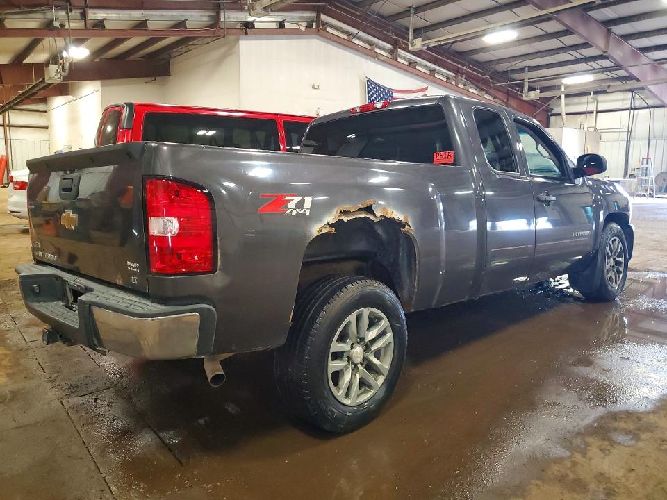 51702656 :رقم المزاد ، 1GCRKSE31BZ361834 vin ، 2011 Chevrolet Silverado مزاد بيع