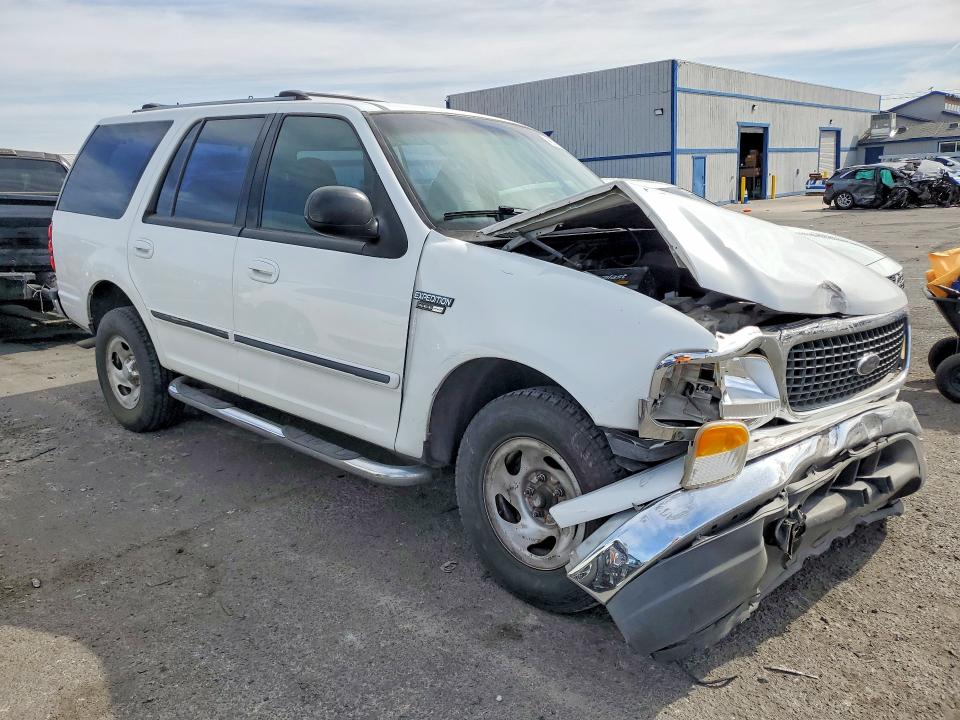 48718206 :رقم المزاد ، 1FMRU1568YLB17992 vin ، 2000 Ford Expedition مزاد بيع