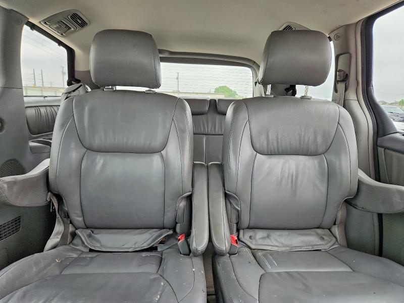 50671086 :رقم المزاد ، 5TDBA22C35S041218 vin ، 2005 Toyota Sienna مزاد بيع