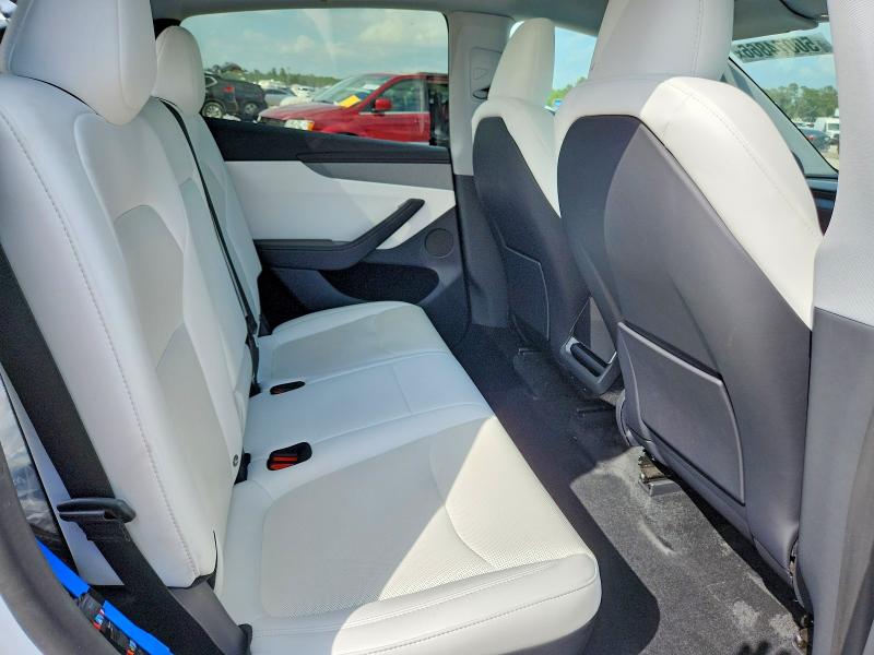 50074866 :رقم المزاد ، 7SAYGDEDXTA587105 vin ، 2026 Tesla Model Y مزاد بيع