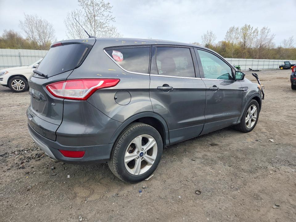 2015 Ford Escape მანქანა იყიდება აუქციონზე, vin: 1FMCU0G73FUB69205, აუქციონის ნომერი: 51473666