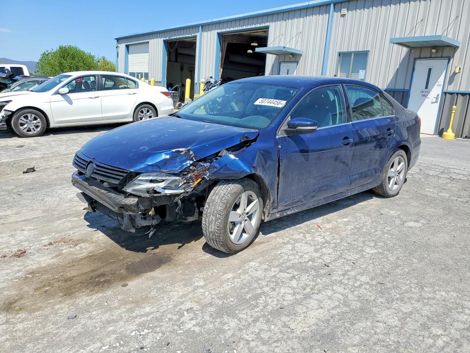 50744456 :رقم المزاد ، 3VWLL7AJ9DM394201 vin ، 2013 Volkswagen Jetta مزاد بيع