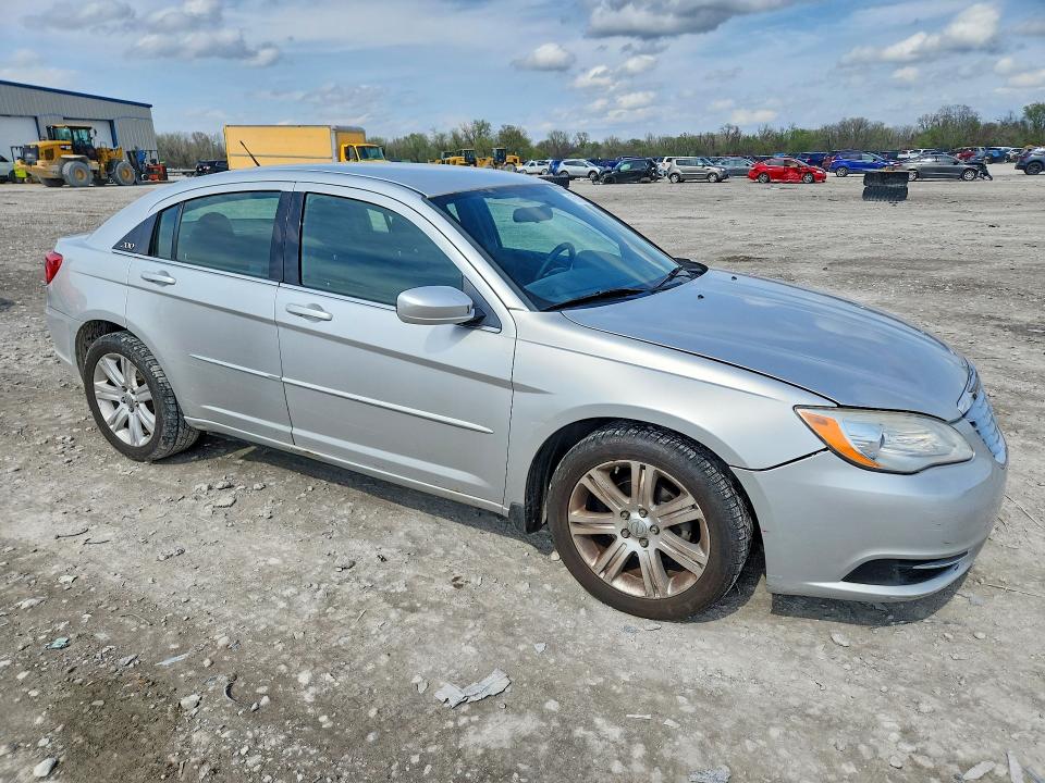 Продаж на аукціоні авто 2012 Chrysler 200, vin: 1C3CCBABXCN208074, номер лоту: 48781856