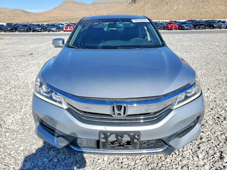 Продаж на аукціоні авто 2017 Honda Accord, vin: 1HGCR2F83HA080185, номер лоту: 50197876