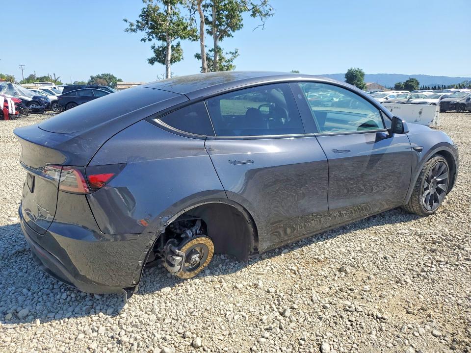 Продажа на аукционе авто 2024 Tesla Model Y, vin: 7SAYGDEEXRF068446, номер лота: 51856256