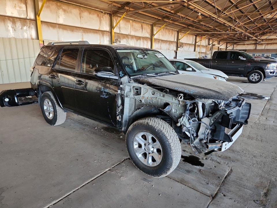 50117236 :رقم المزاد ، JTEBU5JRXH5450143 vin ، 2017 Toyota 4runner مزاد بيع