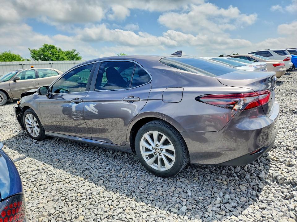 2021 Toyota Camry მანქანა იყიდება აუქციონზე, vin: 4T1C11AK5MU450415, აუქციონის ნომერი: 51000946