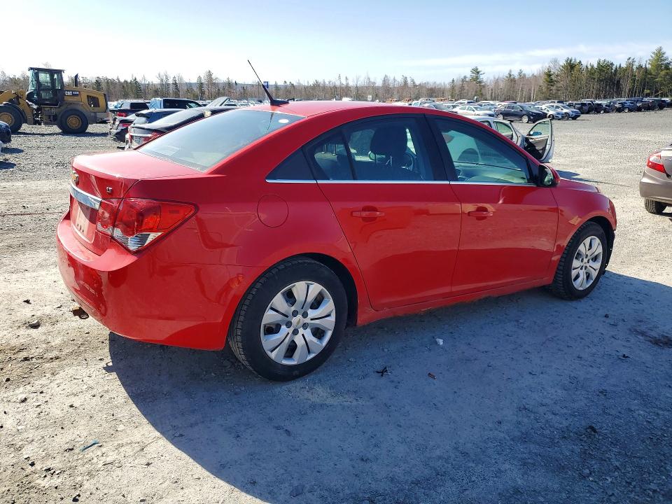 2014 Chevrolet Cruze მანქანა იყიდება აუქციონზე, vin: 1G1PC5SBXE7335145, აუქციონის ნომერი: 51158206
