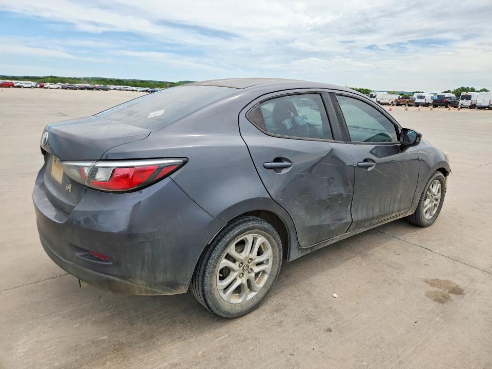 50478276 :رقم المزاد ، 3MYDLBYV9JY311617 vin ، 2018 Toyota Yaris Ia مزاد بيع