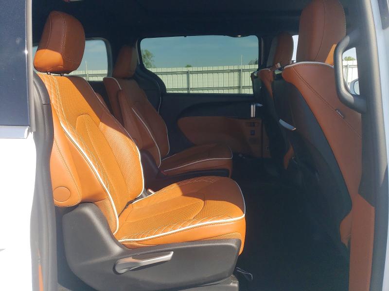 Продажа на аукционе авто 2024 Chrysler Pacifica, vin: 2C4RC1PG0RR161765, номер лота: 49653326