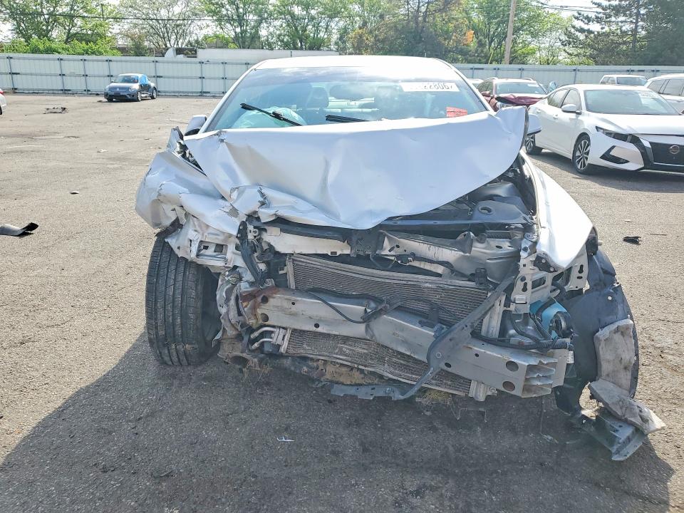 Продажа на аукционе авто 2011 Chevrolet Malibu, vin: 1G1ZE5EU0BF372772, номер лота: 50222806