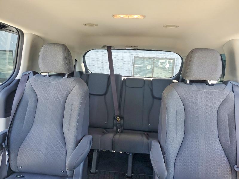 49927576 :رقم المزاد ، KNDNB4H38P6204428 vin ، 2023 Kia Carnival مزاد بيع