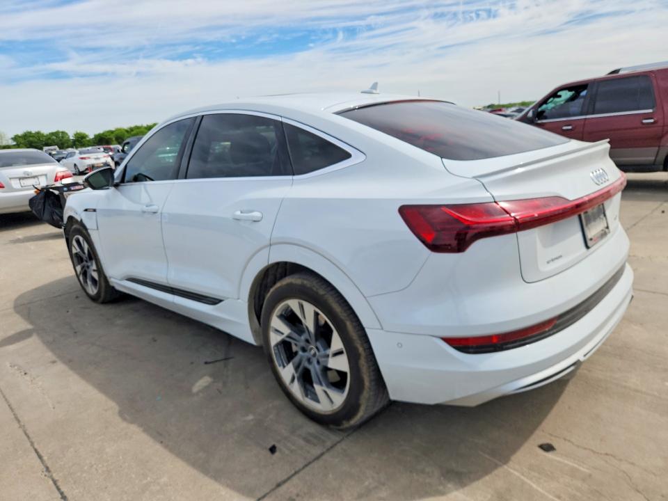 Продажа на аукционе авто 2022 Audi E-tron, vin: WA12AAGE8NB031418, номер лота: 47258436
