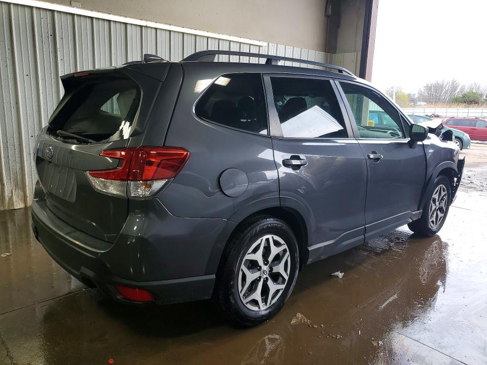 Продаж на аукціоні авто 2021 Subaru Forester, vin: JF2SKAJCXMH406524, номер лоту: 49573936