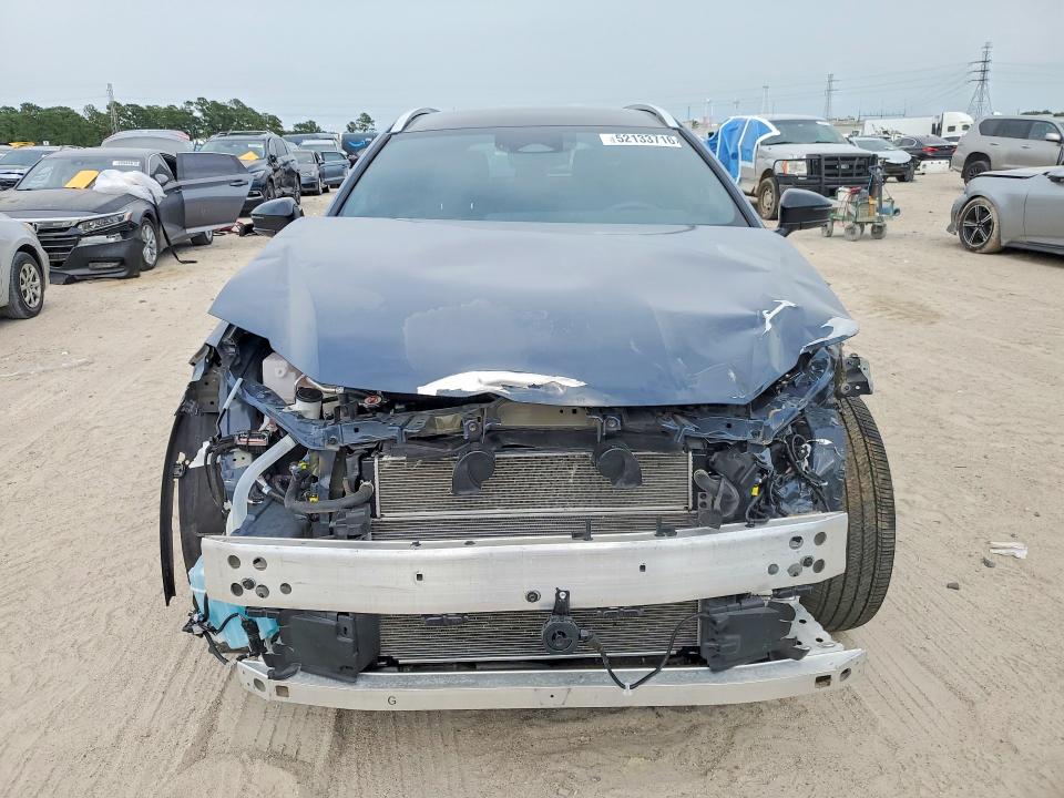 52133716 :رقم المزاد ، JTDACAAJ5S3009349 vin ، 2025 Toyota Crown Signia مزاد بيع
