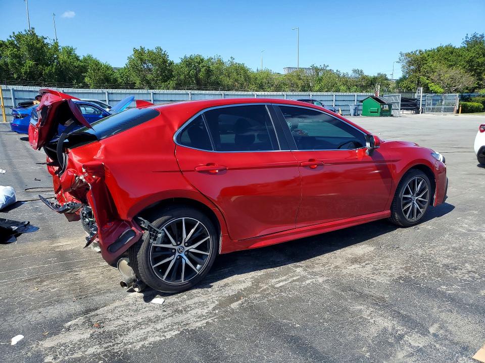 2023 Toyota Camry მანქანა იყიდება აუქციონზე, vin: 4T1G11AK4PU086350, აუქციონის ნომერი: 51512146
