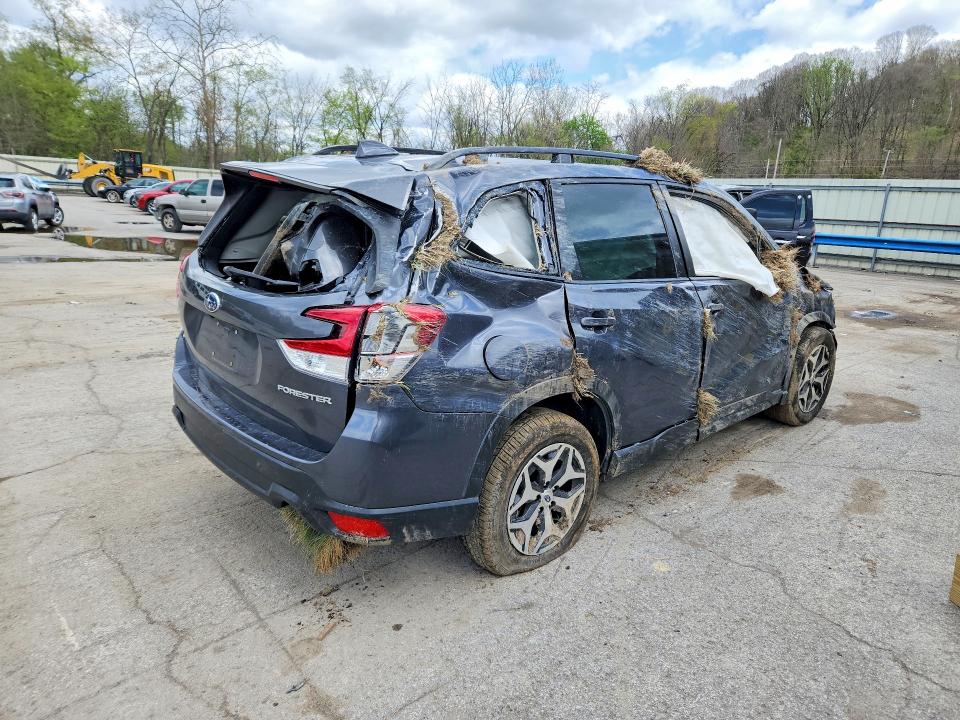 2022 Subaru Forester მანქანა იყიდება აუქციონზე, vin: JF2SKADC4NH483578, აუქციონის ნომერი: 50713926