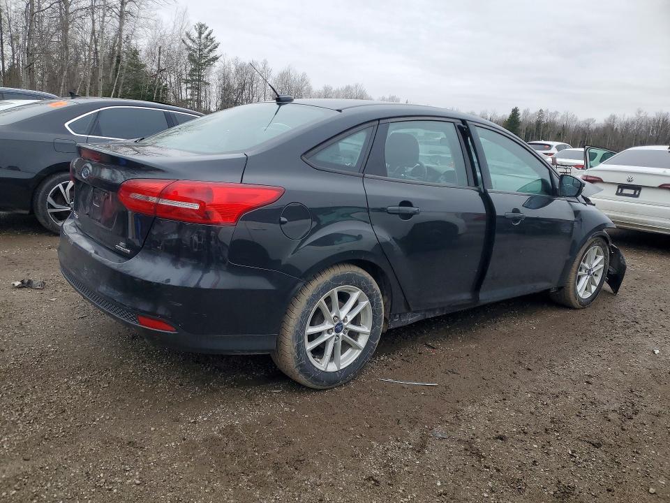 47600726 :رقم المزاد ، 1FADP3F25FL332181 vin ، 2015 Ford Focus مزاد بيع