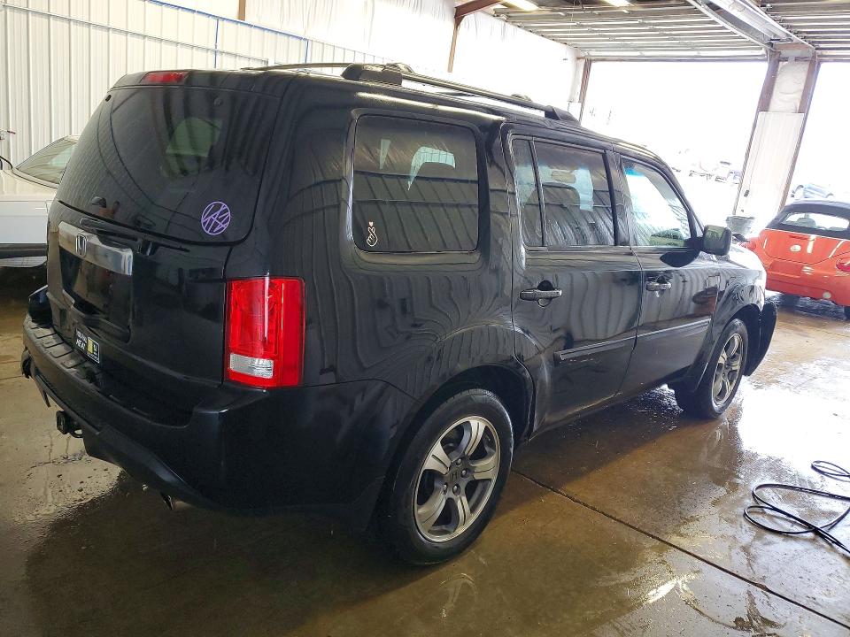 49551316 :رقم المزاد ، 5FNYF4H3XFB048123 vin ، 2015 Honda Pilot مزاد بيع