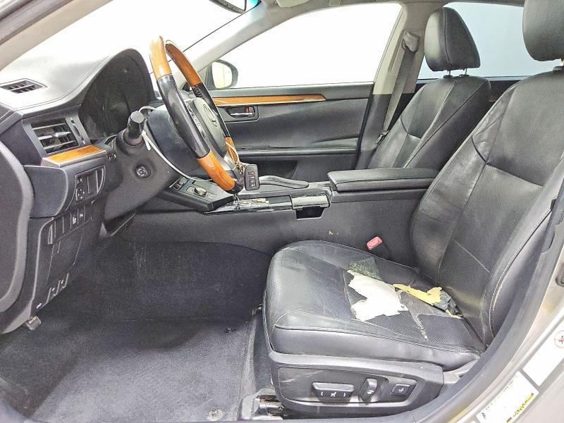 50291716 :رقم المزاد ، JTHBW1GG4F2095707 vin ، 2015 Lexus Es 300h مزاد بيع