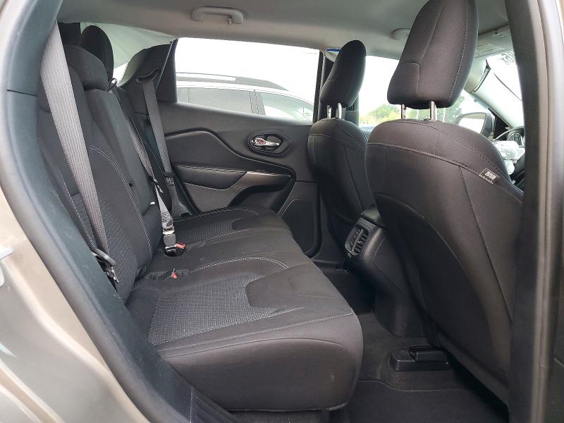 51035586 :رقم المزاد ، 1C4PJLCB6LD624344 vin ، 2020 Jeep Cherokee مزاد بيع
