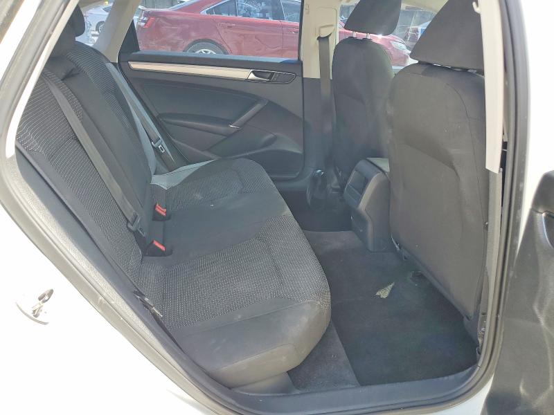 50945816 :رقم المزاد ، 1VWAT7A30GC053008 vin ، 2016 Volkswagen Passat مزاد بيع