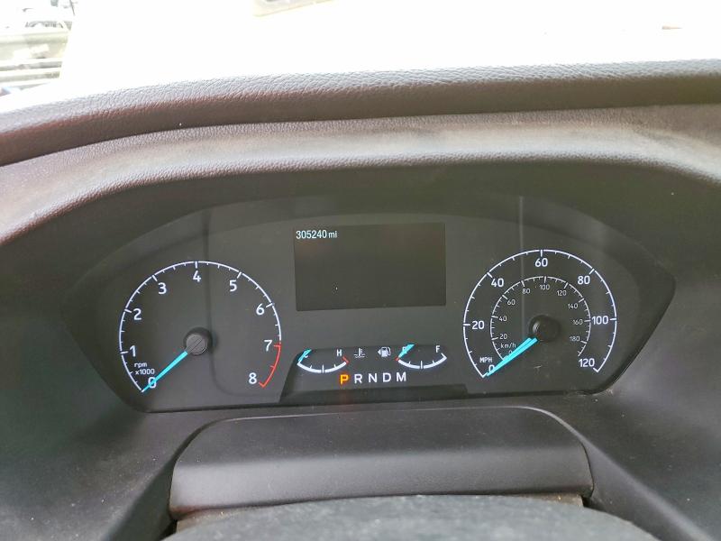 51656846 :رقم المزاد ، 1FTYE1C85LKA55550 vin ، 2020 Ford Transit مزاد بيع
