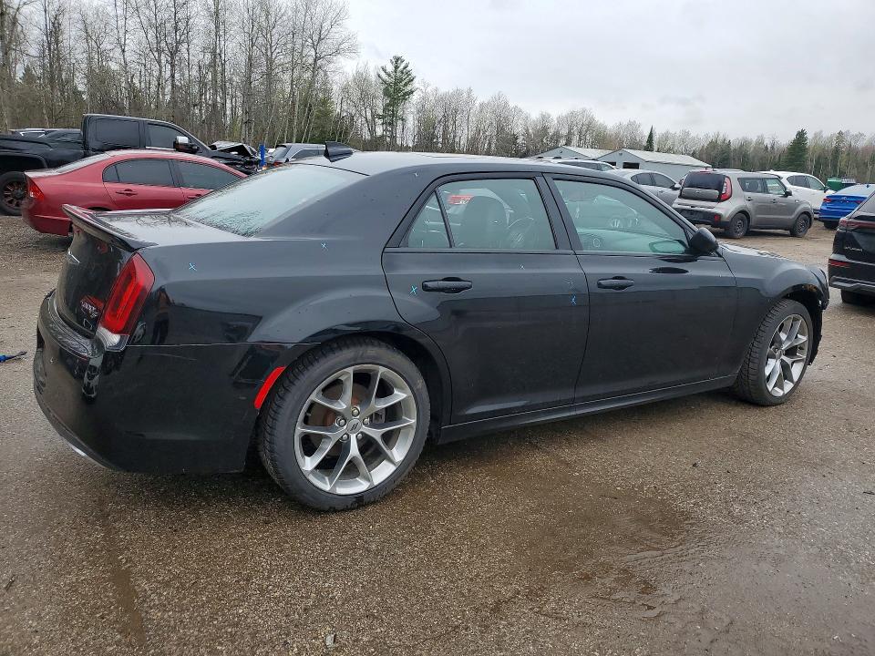 51292576 :رقم المزاد ، 2C3CCABG2JH308020 vin ، 2018 Chrysler 300 مزاد بيع