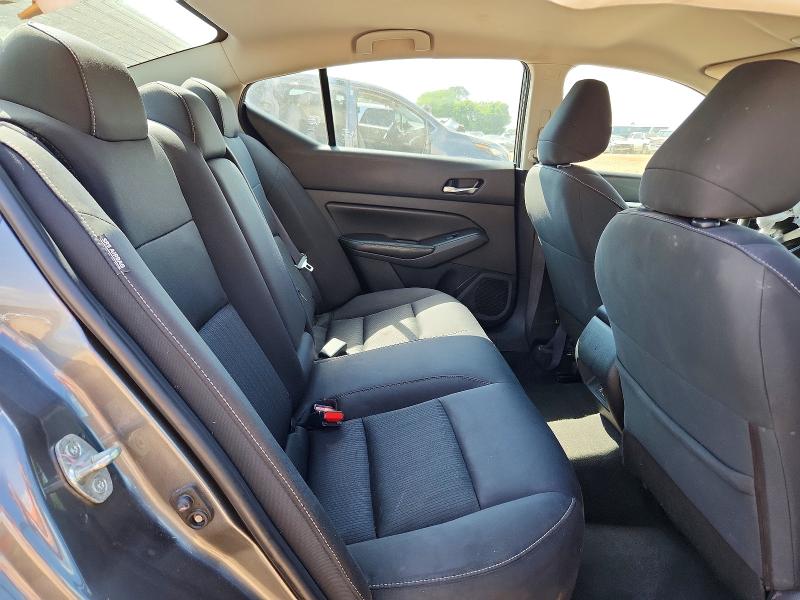 51136006 :رقم المزاد ، 1N4BL4DV6NN352111 vin ، 2022 Nissan Altima مزاد بيع