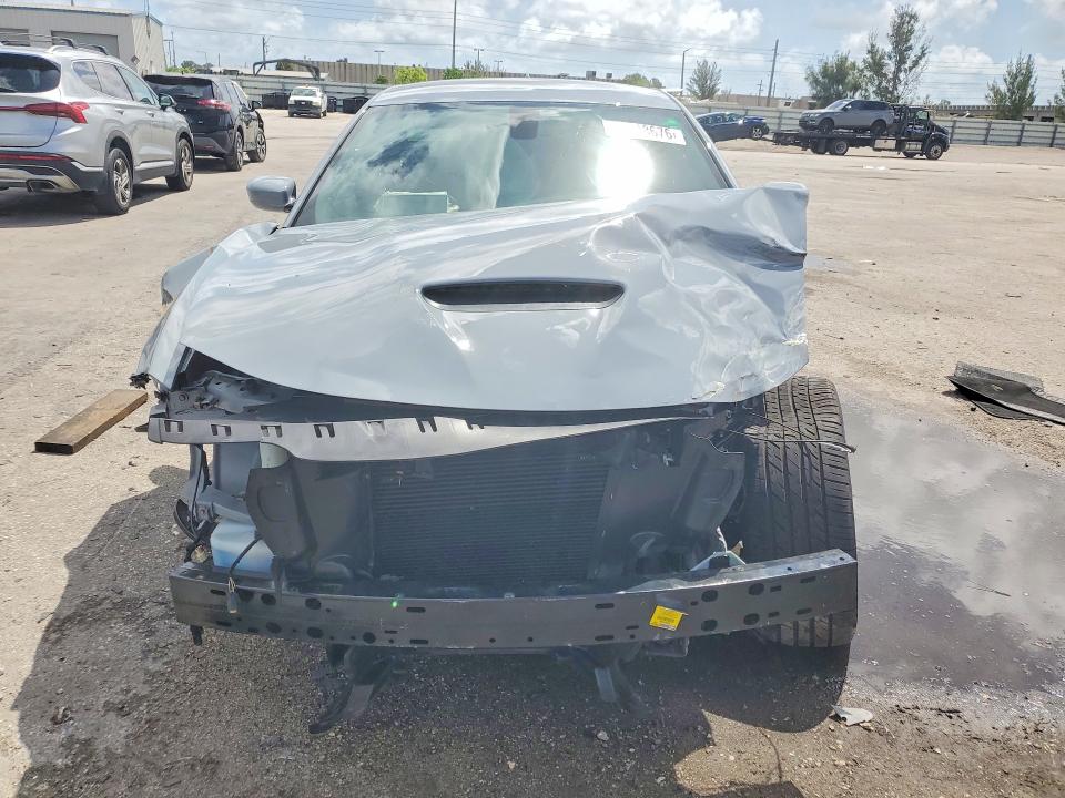 49048676 :رقم المزاد ، 2C3CDXCT2NH232025 vin ، 2022 Dodge Charger مزاد بيع