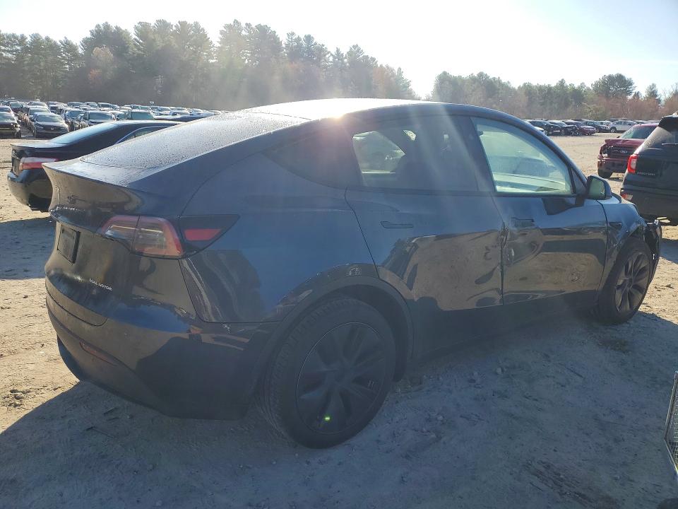 2024 Tesla Model Y მანქანა იყიდება აუქციონზე, vin: 7SAYGDEE1RA308805, აუქციონის ნომერი: 48284376