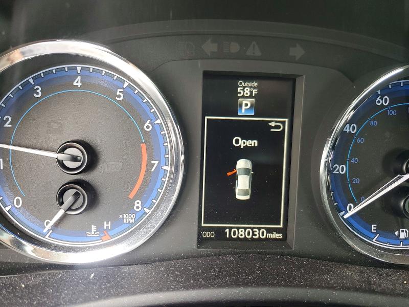 Aukcja sprzedaży 2017 Toyota Corolla, vin: 5YFBURHEXHP714396, numer aukcji: 51287566