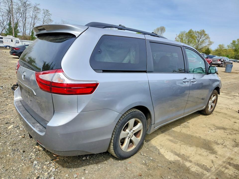 2015 Toyota Sienna მანქანა იყიდება აუქციონზე, vin: 5TDKK3DC2FS550976, აუქციონის ნომერი: 50293266
