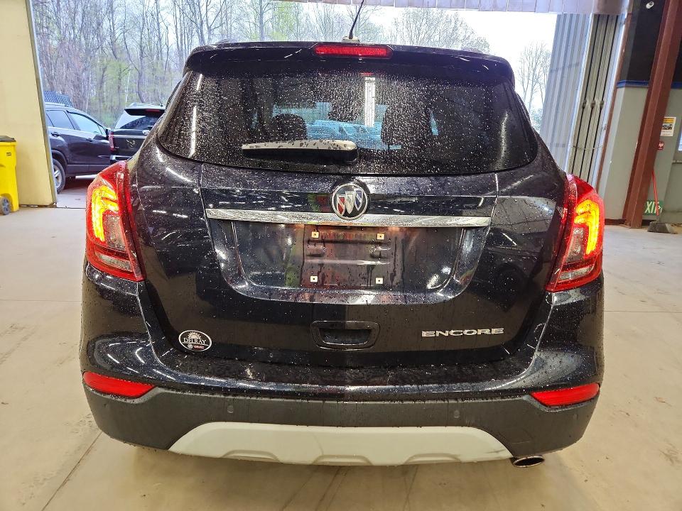 50911246 :رقم المزاد ، KL4CJASB1MB322195 vin ، 2021 Buick Encore مزاد بيع