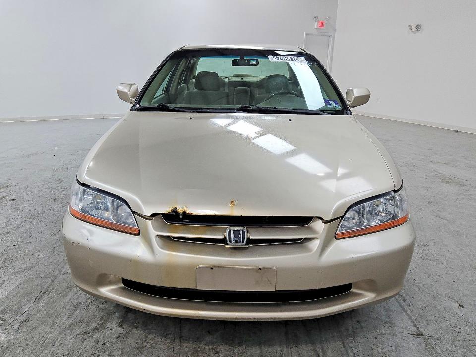 47966106 :رقم المزاد ، 1HGCG1644YA009235 vin ، 2000 Honda Accord مزاد بيع