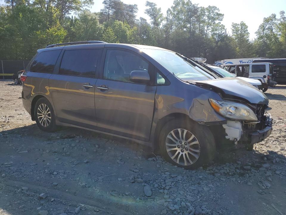 Продаж на аукціоні авто 2018 Toyota Sienna, vin: 5TDYZ3DC5JS940775, номер лоту: 51447236
