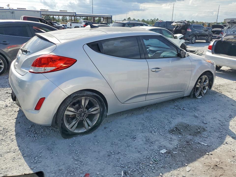51807786 :رقم المزاد ، KMHTC6AD2HU317626 vin ، 2017 Hyundai Veloster مزاد بيع