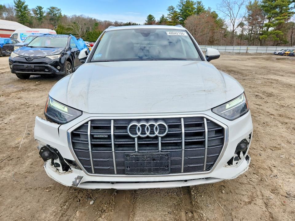 48042156 :رقم المزاد ، WA1AAAFY3M2033356 vin ، 2021 Audi Q5 مزاد بيع