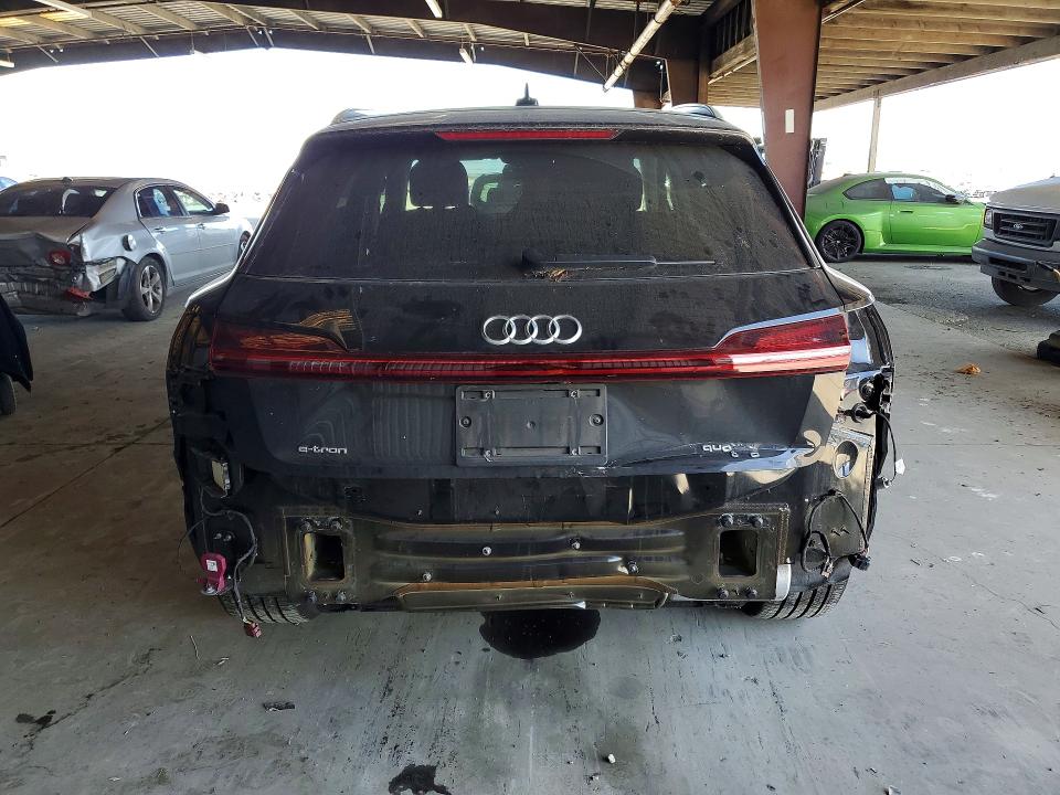 Продаж на аукціоні авто 2022 Audi E-tron, vin: WA1LAAGE0NB031806, номер лоту: 48567646