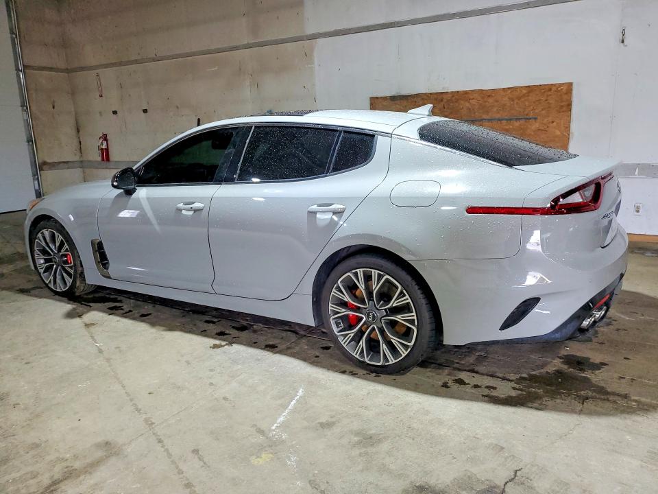 2019 Kia Stinger მანქანა იყიდება აუქციონზე, vin: KNAE55LC0K6064210, აუქციონის ნომერი: 49253636