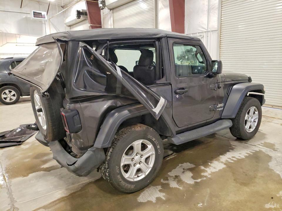 49065736 :رقم المزاد ، 1C4GJXAG9JW151711 vin ، 2018 Jeep Wrangler مزاد بيع