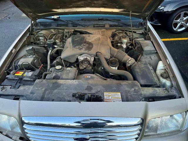 Aukcja sprzedaży 2001 Ford Crown Victoria, vin: 2FAFP74W41X162882, numer aukcji: 49008196