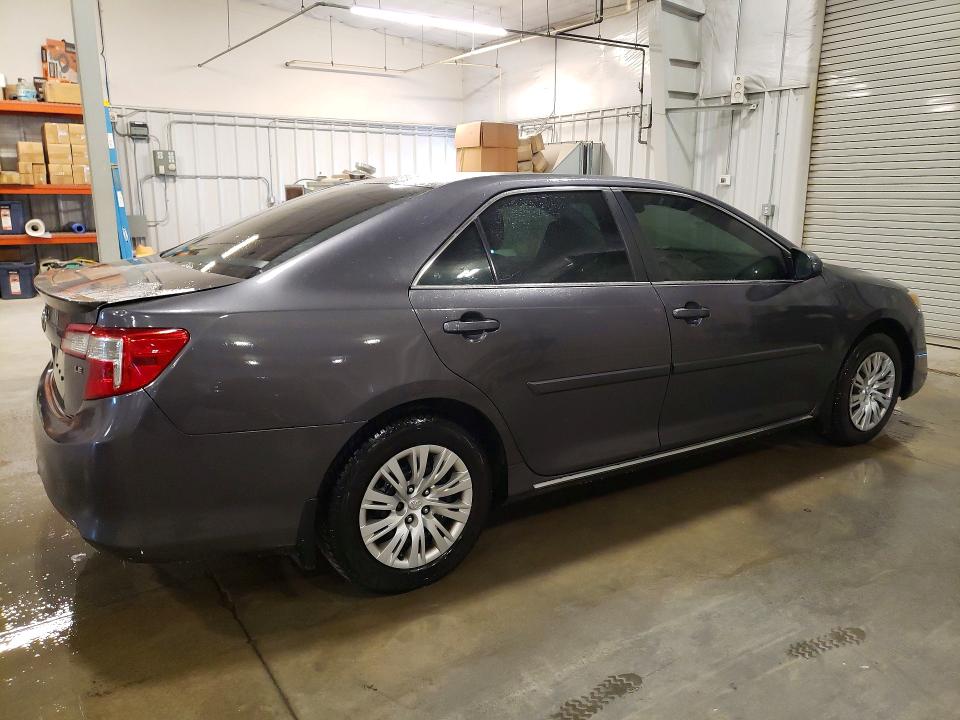 51979586 :رقم المزاد ، 4T4BF1FK8ER374928 vin ، 2014 Toyota Camry مزاد بيع