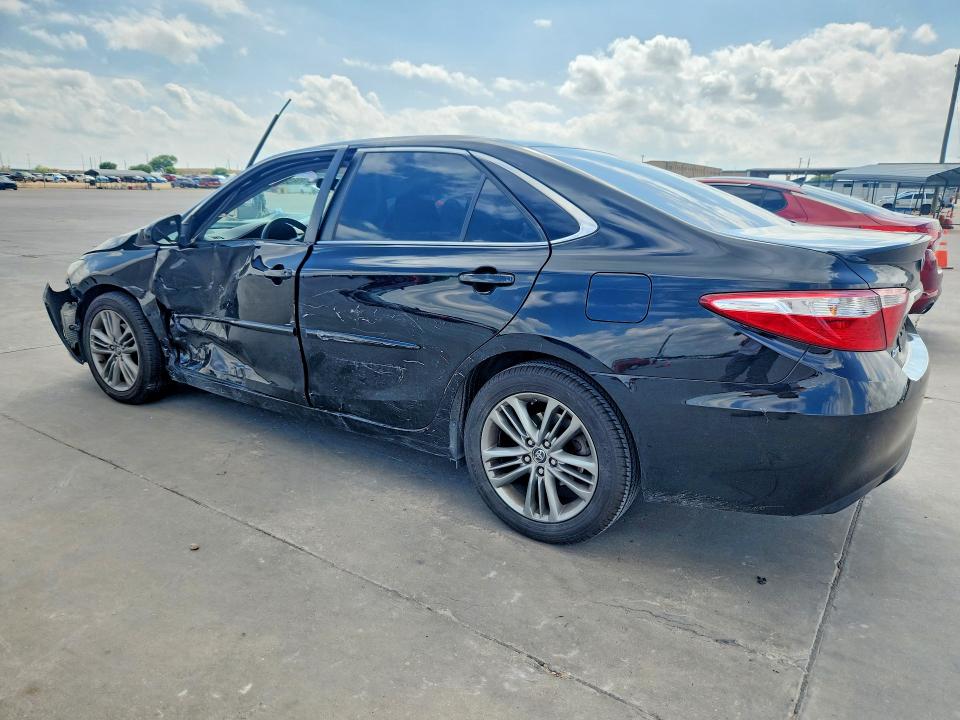 49638506 :رقم المزاد ، 4T1BF1FKXFU937831 vin ، 2015 Toyota Camry مزاد بيع