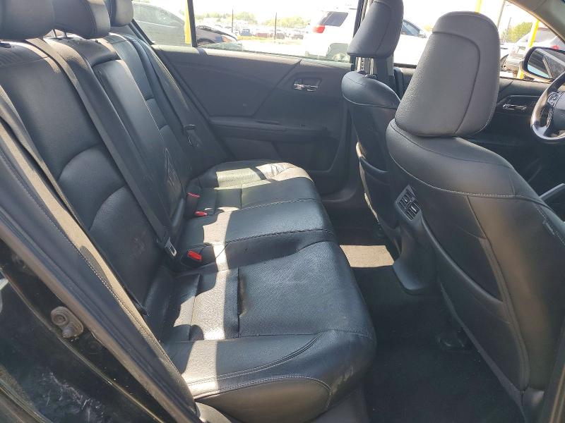 50825806 :رقم المزاد ، 1HGCR3F87HA027611 vin ، 2017 Honda Accord مزاد بيع