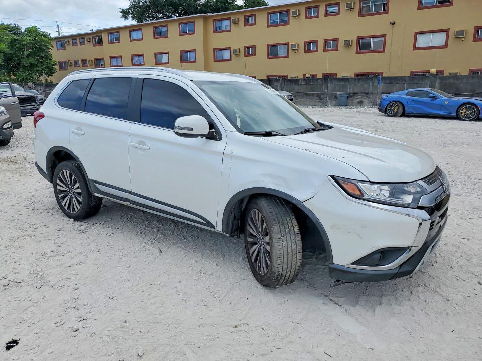 Продажа на аукционе авто 2019 Mitsubishi Outlander, vin: JA4AZ3A39KZ039246, номер лота: 50327896