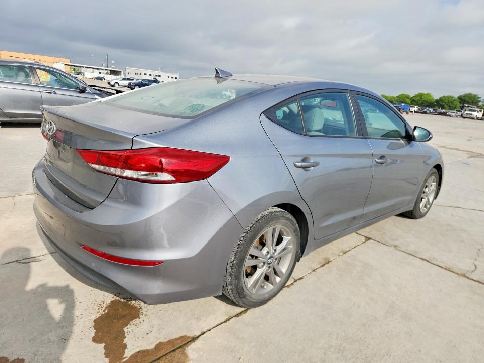 Продажа на аукционе авто 2018 Hyundai Elantra, vin: KMHD84LF2JU537329, номер лота: 49329806