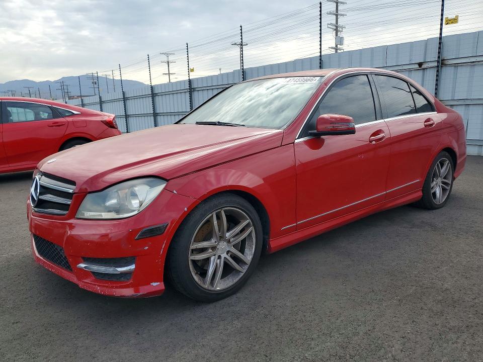 Продажа на аукционе авто 2013 Mercedes-benz C, vin: WDDGF4HB9DA764817, номер лота: 47459986