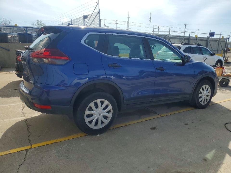 Продаж на аукціоні авто 2018 Nissan Rogue, vin: 5N1AT2MVXJC758355, номер лоту: 48305446